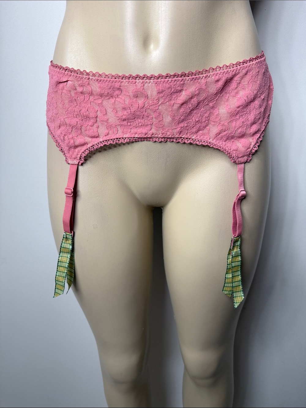 Victoria's Secret Pink Lace Garter Belt with Plaid Ribbon Accents
